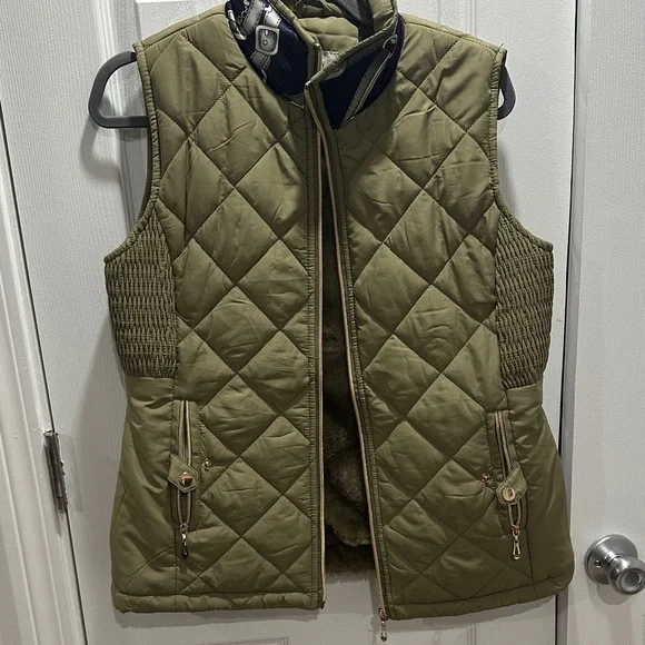 Hermes Scarf Upcycled into an Olive Vest - Picture 6 of 10